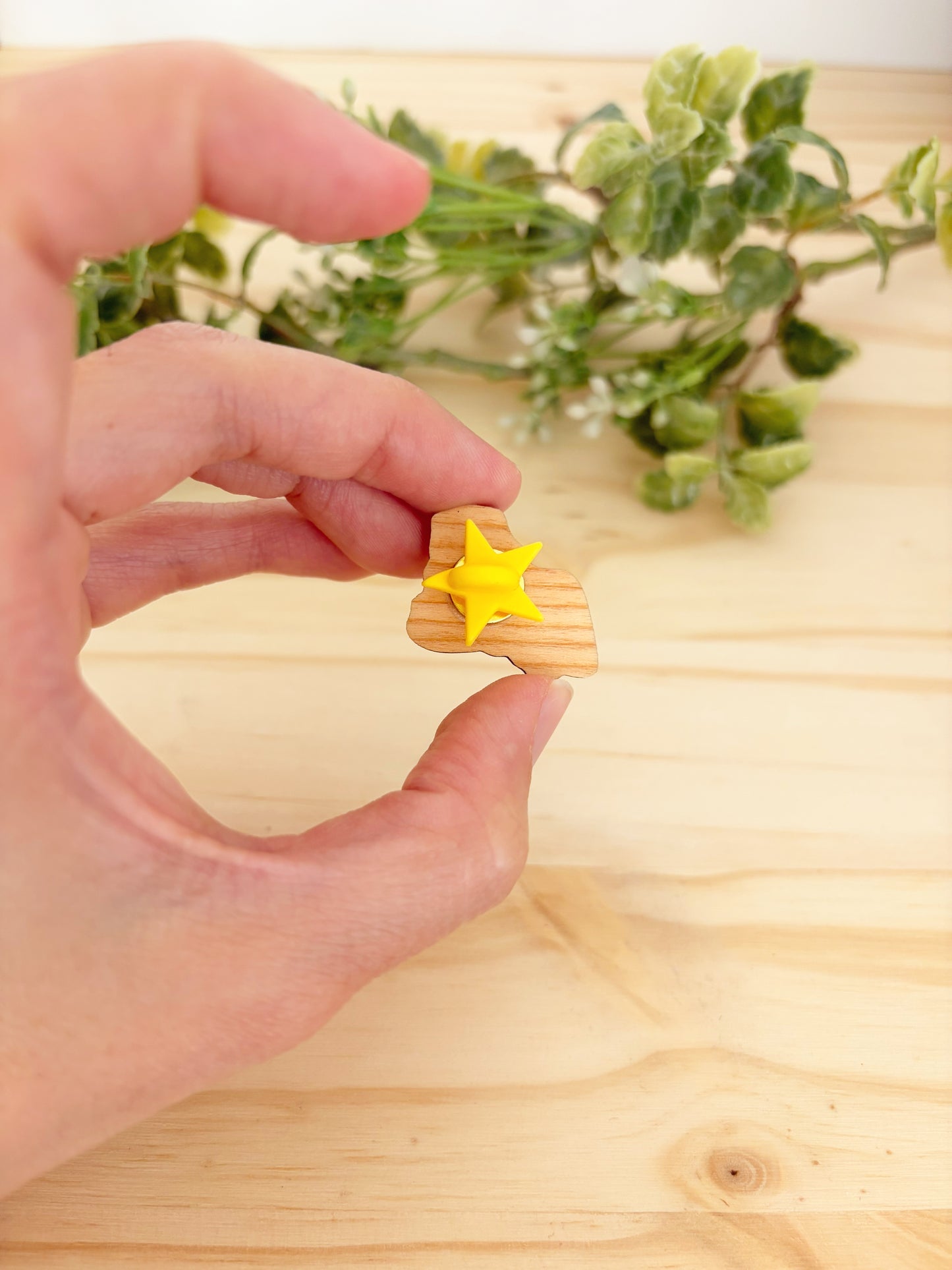 Post Hammy Wooden Pin